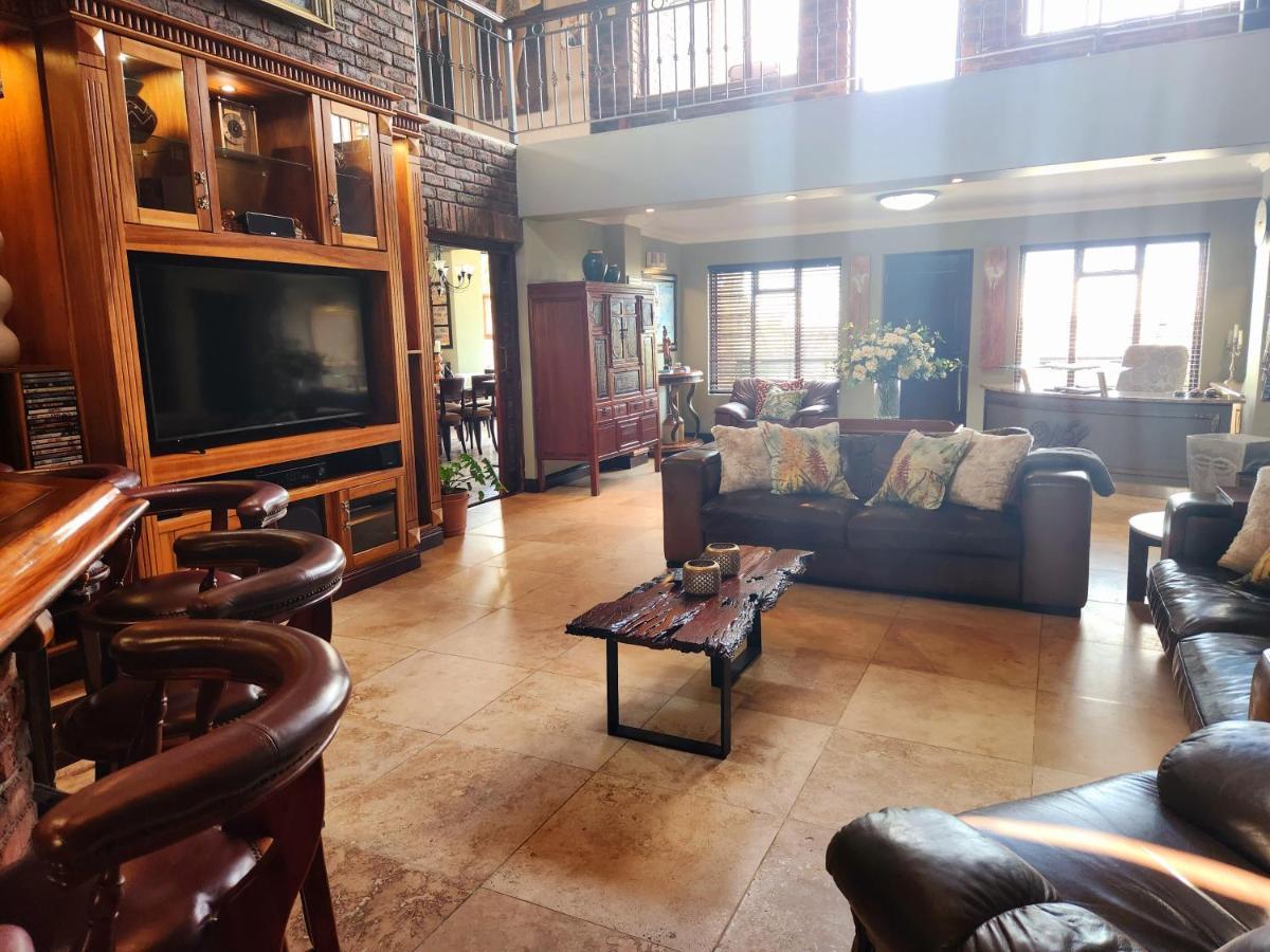 The Wooden Leg Guesthouse Kleinmond Ngoại thất bức ảnh